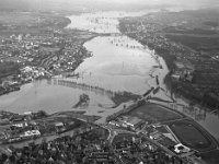 Fürth  Überschwemmungsgebiet Fürth Reditztal  Mündung der Pegnitz zu Regnitz Richtung Stadeln : Luftbild